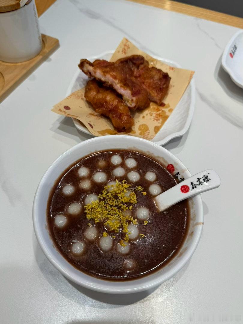 来无锡吃玉兰饼跟小笼包啦美食分享不可辜负的美食[超话]  ​​​
