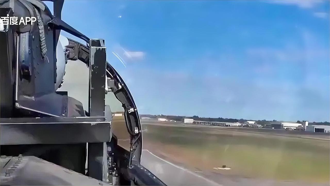 又打起来了，巴基斯坦再次开火，印度3万大军压境，莫迪登上战机