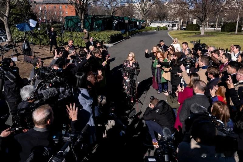【白宫发言人解释了特朗普手臂上的淤青】
华盛顿时间2026年1月22日，白宫新闻