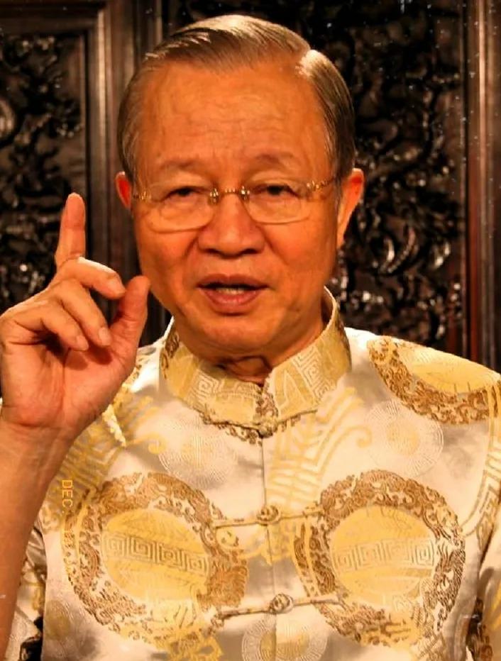 曾仕强说，不给父母丢脸，这是最基本的孝道。大家对这句话是否认可呢？
庄子认为，孝