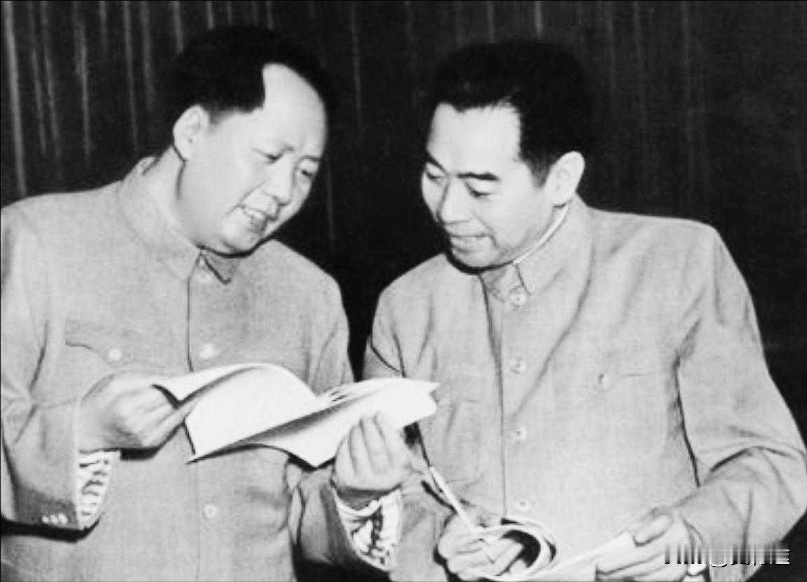 周恩来为何甘当“二把手”？这问题提出来不止一次。有些人总觉得，周恩来能力那么强，