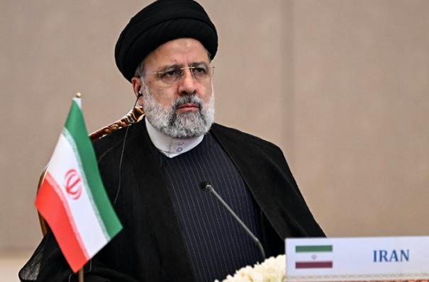 什么叫国家走到失败边缘，伊朗就是一个典型案例，这个国家手里其实攥着三张足以改命的