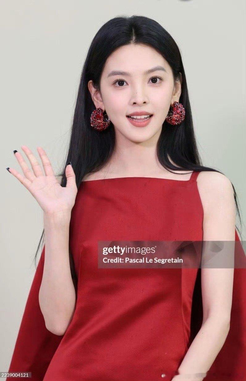 章若楠的G社生图 皮肤挺好的 ​​​