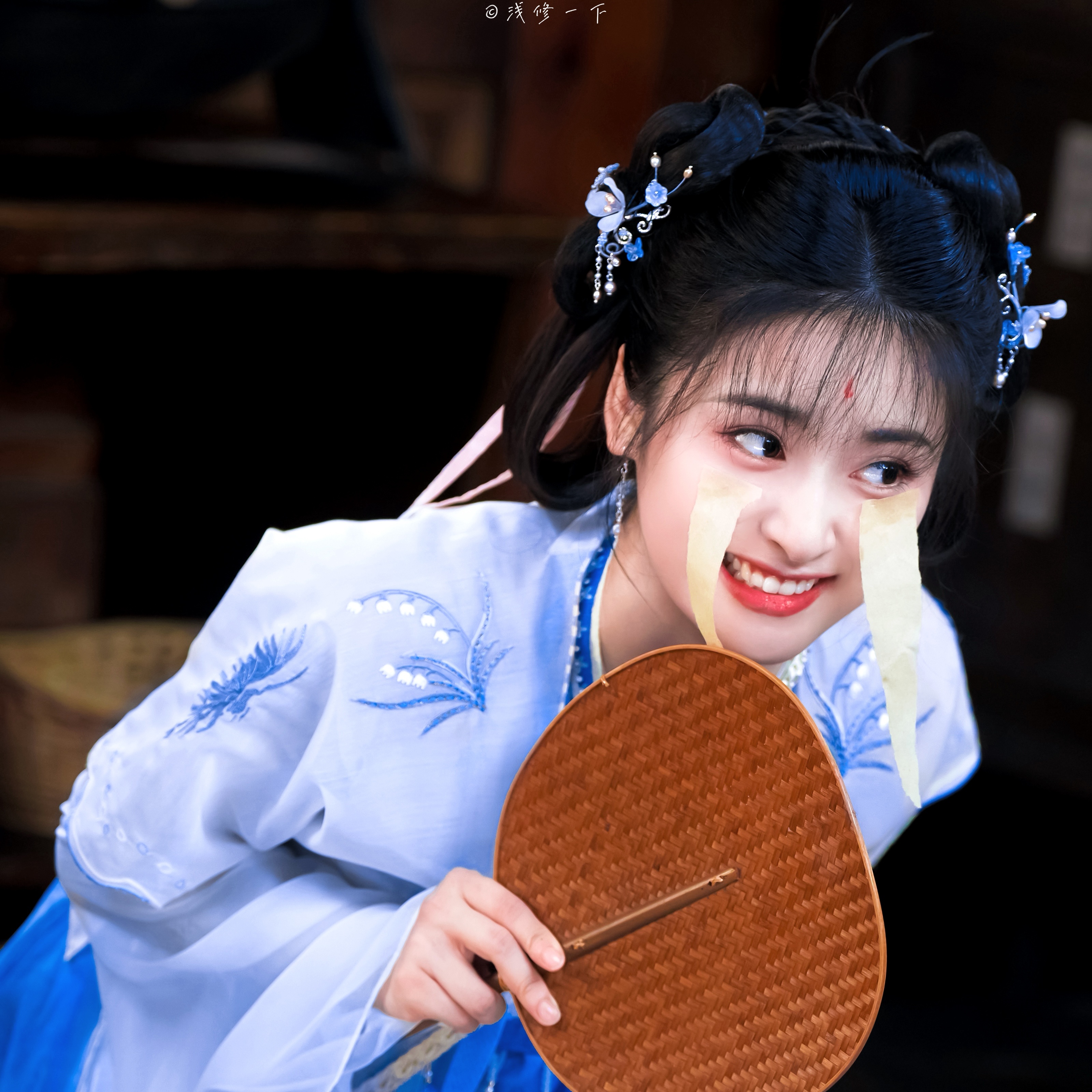 沈月 🎐 ​​​