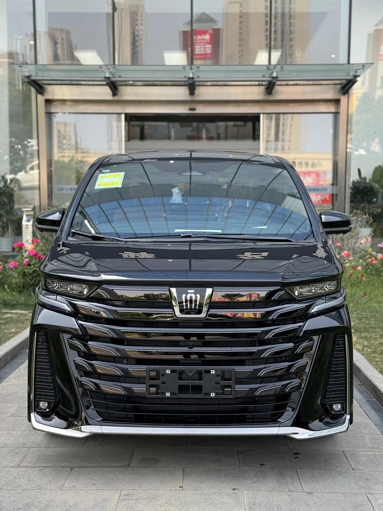 不计预算挑选一台二手MPV，我的选择会是埃尔法，仅代表我个人的看法。我家里人口比