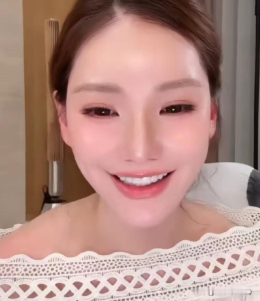 马筱梅说，汪宝的爷爷奶奶任何时候都能上门看望孙子，孩子也会经常去爷爷奶奶家中小住