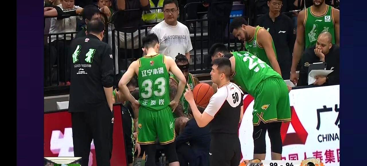 辽宁男篮昨晚真把人看紧张了！差点就翻车，幸好赵继伟关键时刻真给力。
 

对阵南