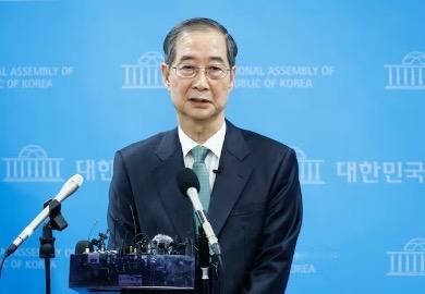 韩德洙：李在明一边说自己依法行事，一边却指责别人依法行事是错的

韩国前总理韩德