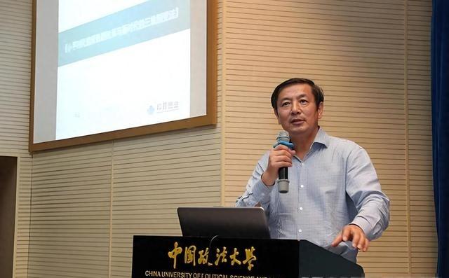 “免费帮美国修高铁交易解放台湾”，中国经济专家李肃曾经出了这样一个主意，那就是建