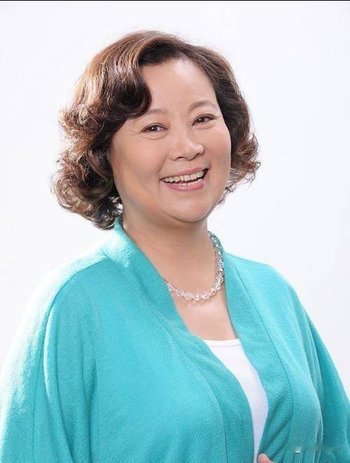 这个演员叫方青卓，演过什么电影电视不记得，但她在山东电视台的广告红会福娃娃却是记