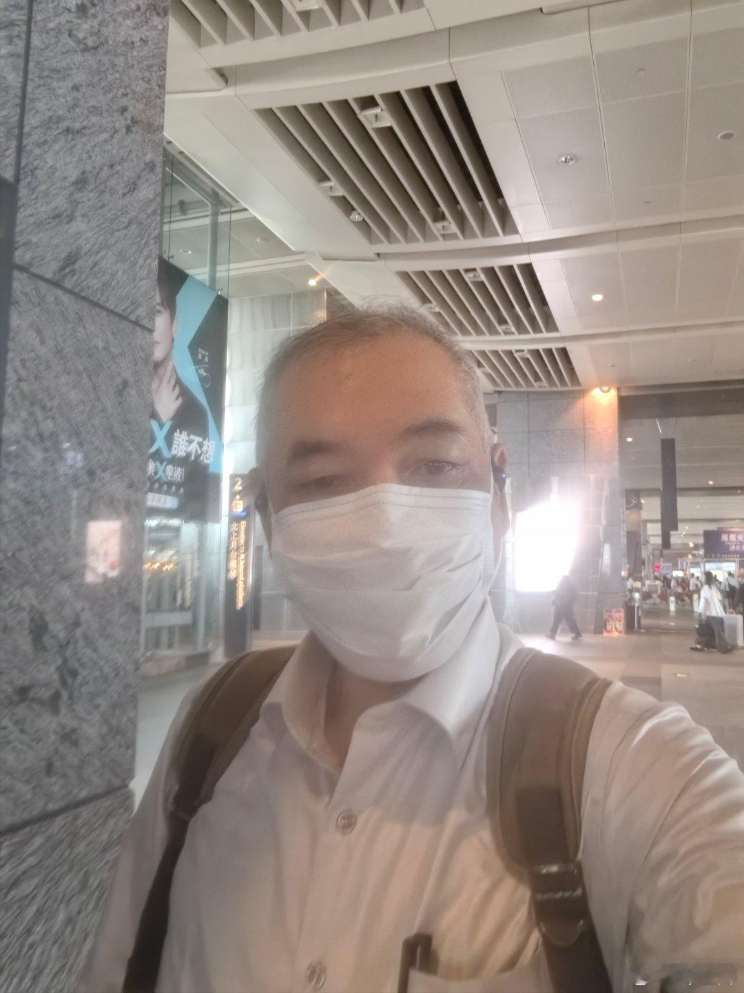 上工，改善貓貓伙食。 