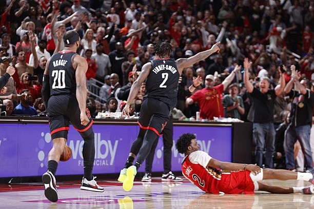 从火箭对于芬尼-史密斯的使用上，我们都能看出乌度卡有多固执了。芬尼-史密斯到目前