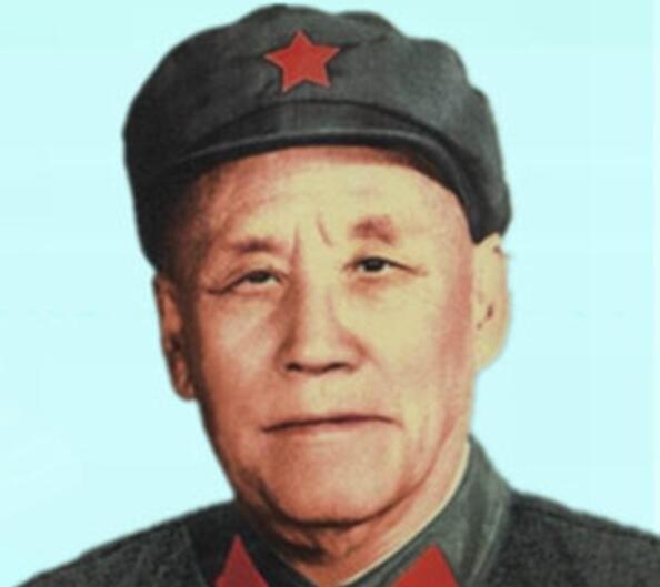 1927年秋，起义部队上了井冈山后，派何长工下山寻找南昌起义部队的下落。何长工化