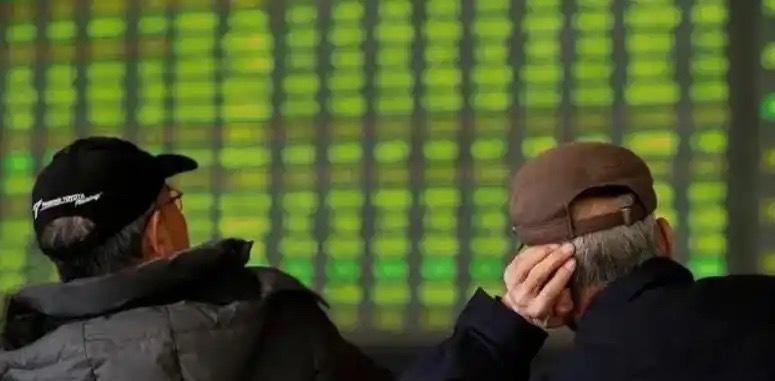 大跌过后机会明朗！周一三大核心主线出炉，算力、光通信、机器人迎来修复窗口a股今日