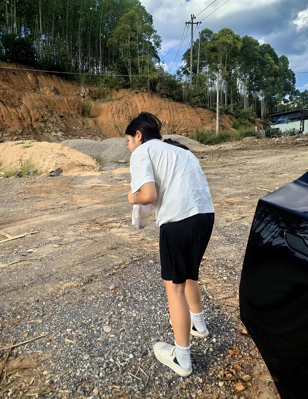 电车后遗症😭开特斯拉跑国道，俩娃轮番吐。。。真后悔把油车卖了，以前俩娃坐油车啥