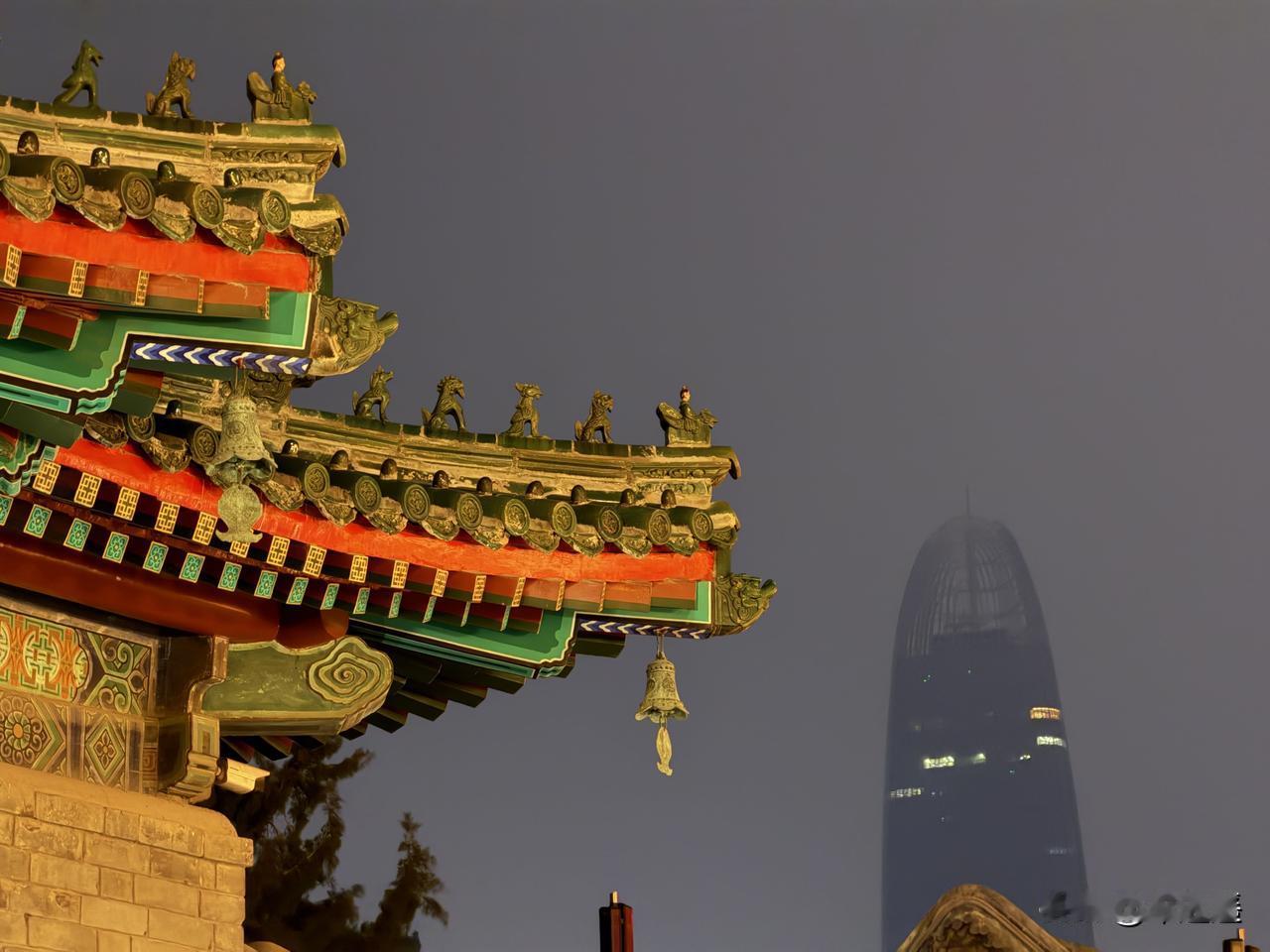 雨夜的上新街，人群散去
