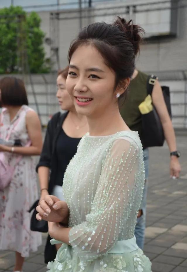 漂亮的演员很多，但是演技真诚在线的不多。松松演技一直在线！[比心][比心][比心