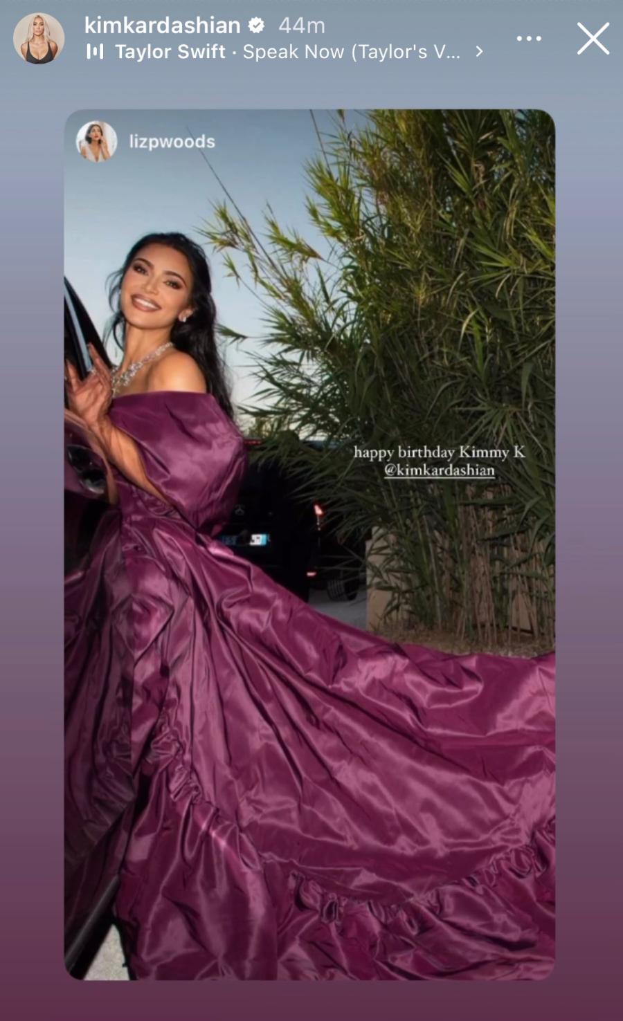 Kim Kardashian 是 Taylor Swift 的粉丝！
Kim K