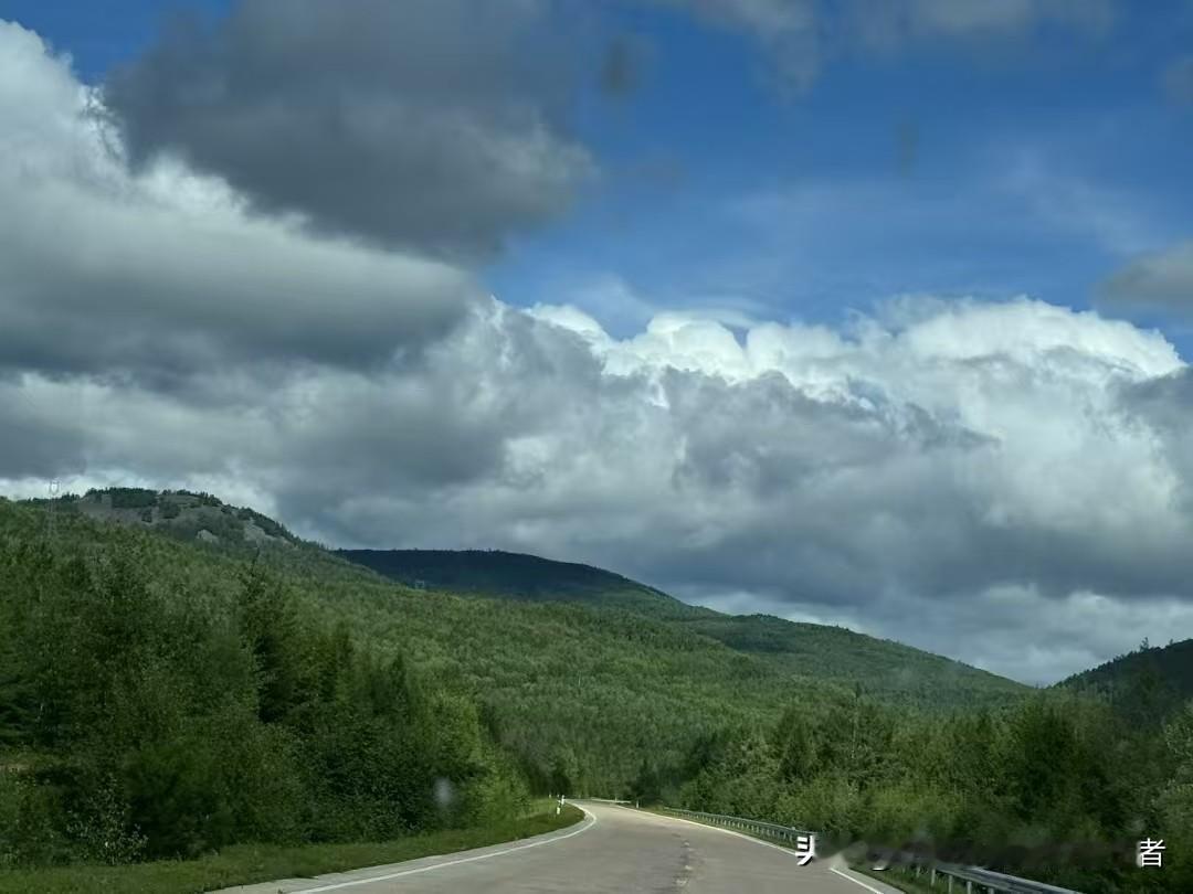 千万别觉得俄罗斯只靠能源和军工，人家在AI领域早就悄悄憋大招了！作为科技老牌强国