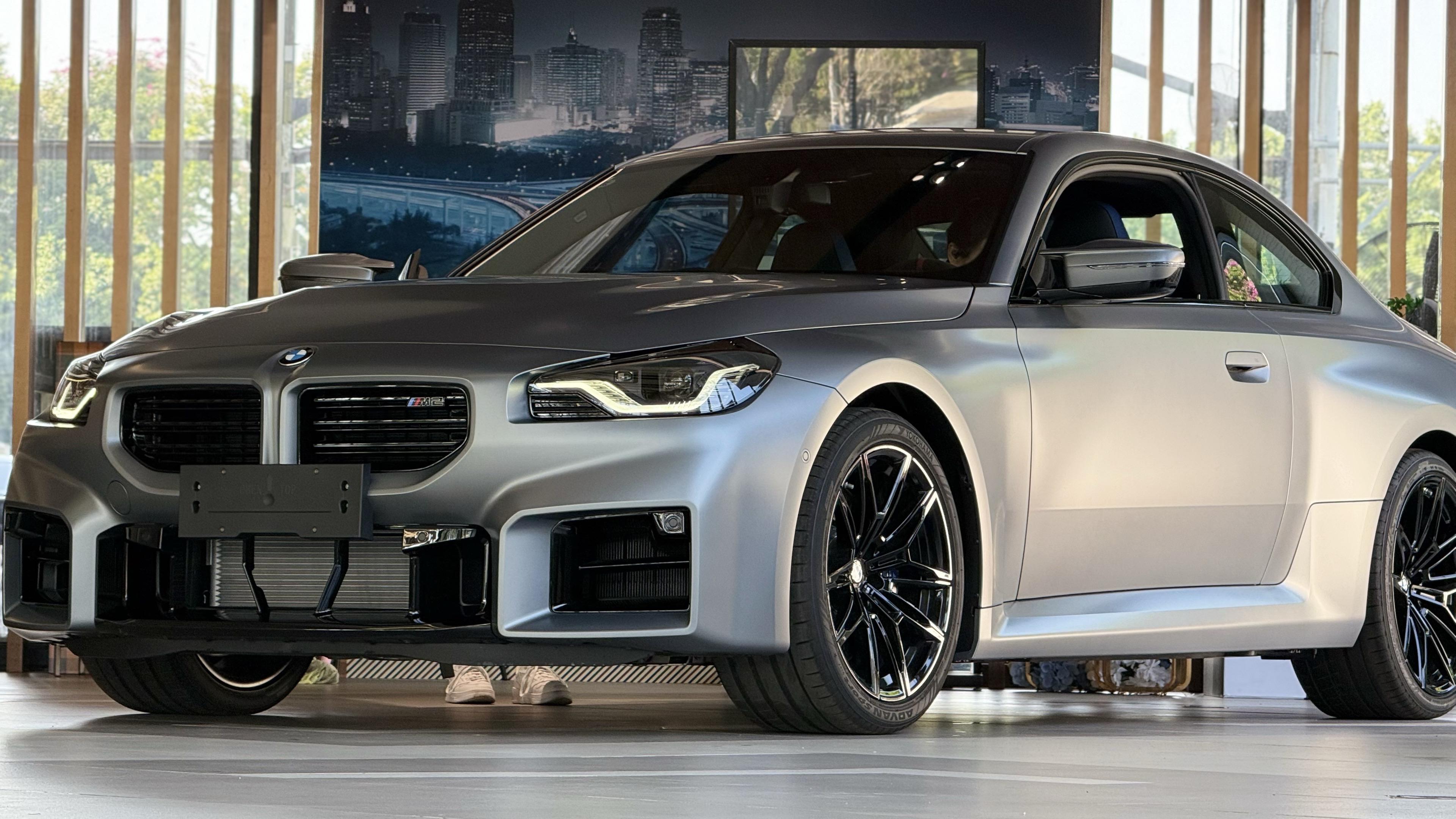 磨砂灰M2给到你的不只是感觉。