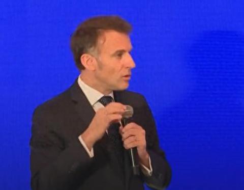 美法盟友彻底闹掰了，特朗普先放狠话怼法国，但没想到马克龙直接在日本公开暗怼，怒呛