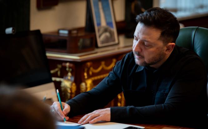 泽连斯基一句话将乌克兰的苦涩表露了出来！这位乌克兰总统公开就如今俄乌战争一事表态