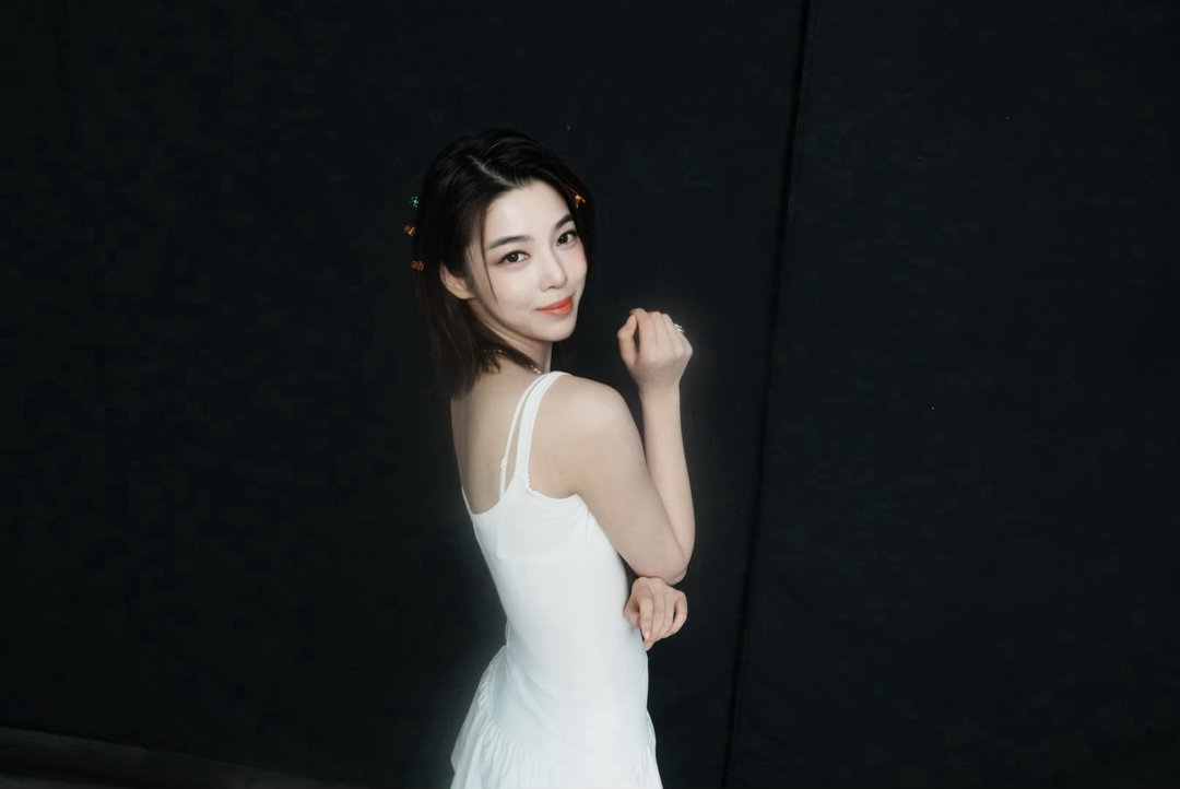 奴婢罪该万死，错过了皇上那么美丽的图片 