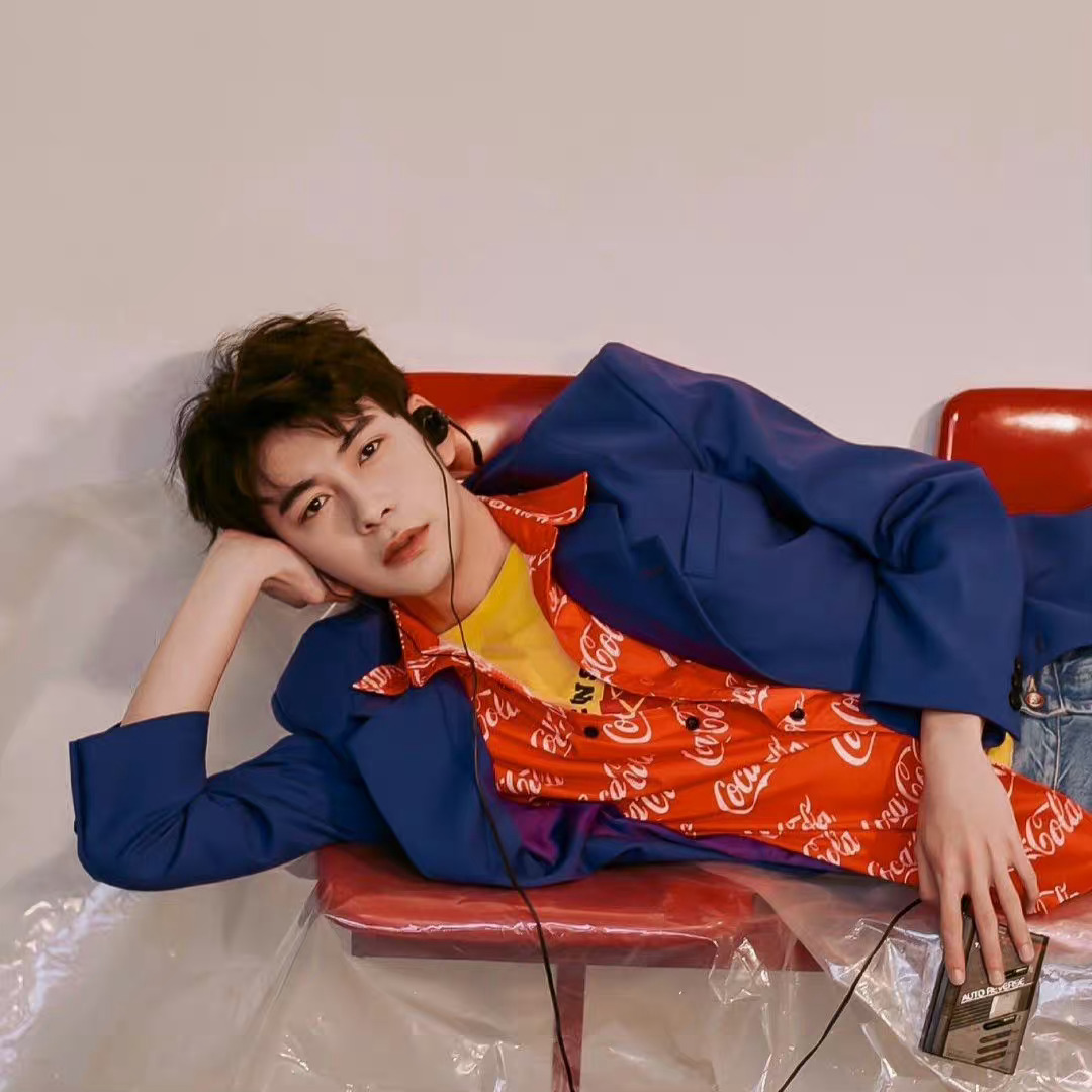 陈星旭  陈星旭陆行之  陈星旭金枝  用🍷装一品红9️⃣系列第一弹～小胡胡卡