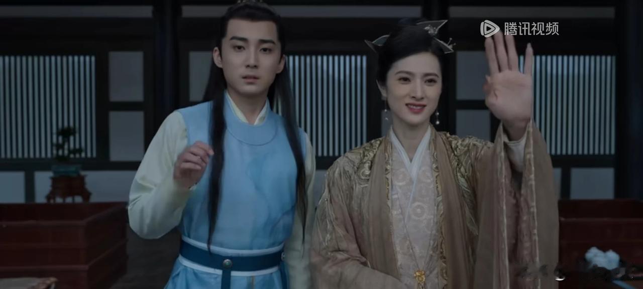 庆余年三皇子李承平最后能当上皇帝跟自己母妃的棍棒底下出孝子脱不了干系。

范闲进