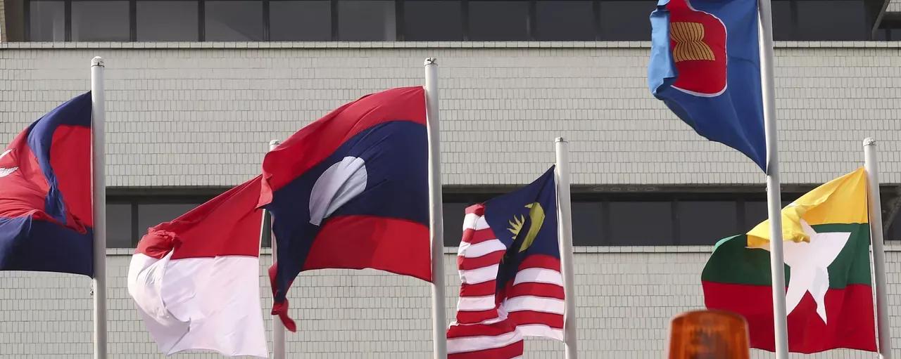 马来西亚与美国签署了互惠关税协议，马来西亚实现了美国征收关税水平从25%降至19