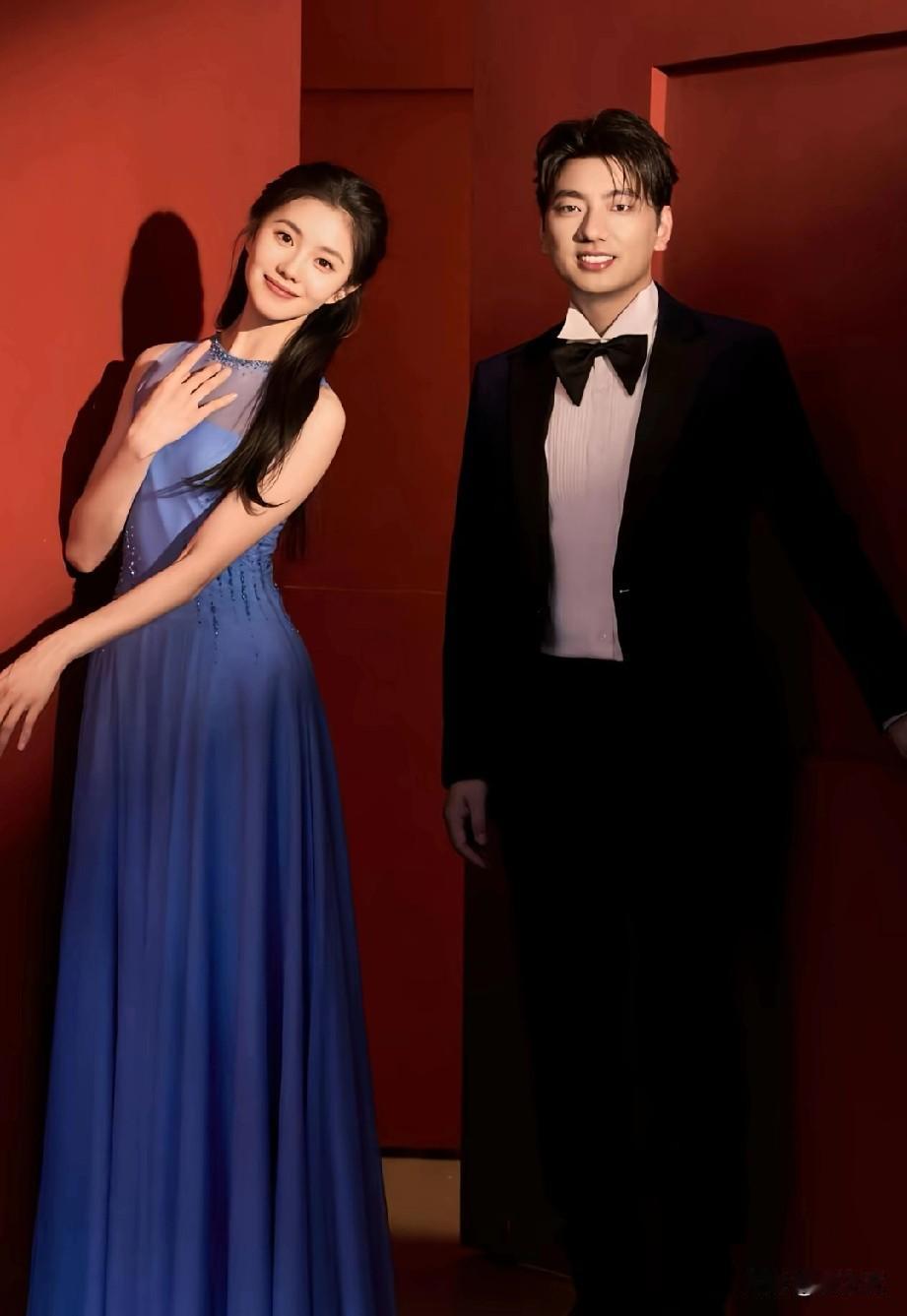 眼里都是故事
只有经历过得才懂
酸甜苦辣