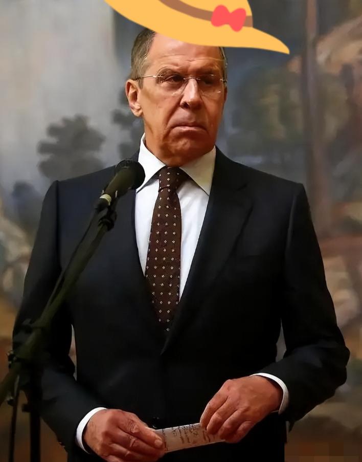 [太阳]俄罗斯外长拉夫罗夫突然在公开场合抛出一句重磅话，说俄方愿意让中国、美国、