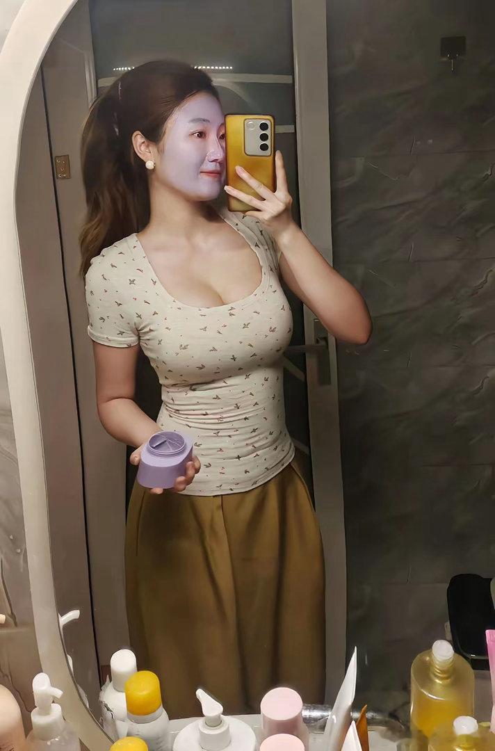 我化妆的思路，就是桌上的都来点