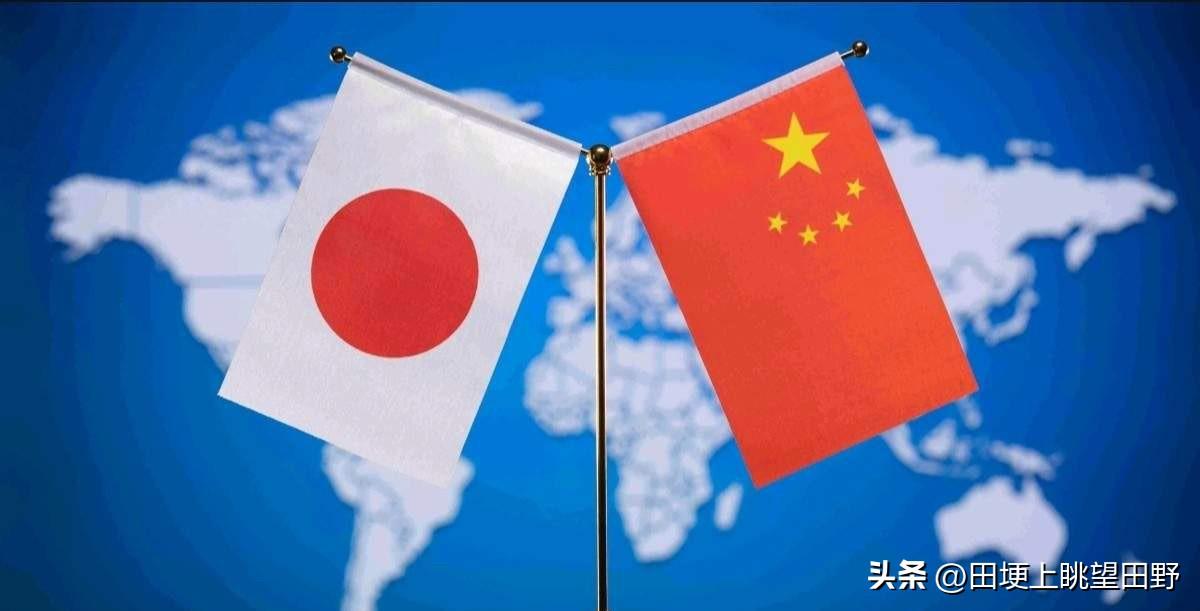汉奸石平表示，小泉防卫大臣的核讨论发言遭到中国政府毫不留情的反击，称其为战后最危