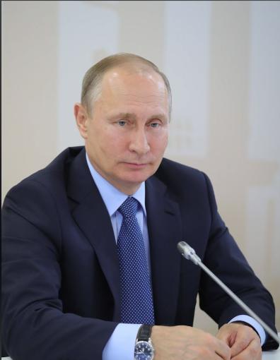 [下雨]俄罗斯这波操作也太狠了，对着日本直接甩出三张王炸，能源、股权、历史账三管