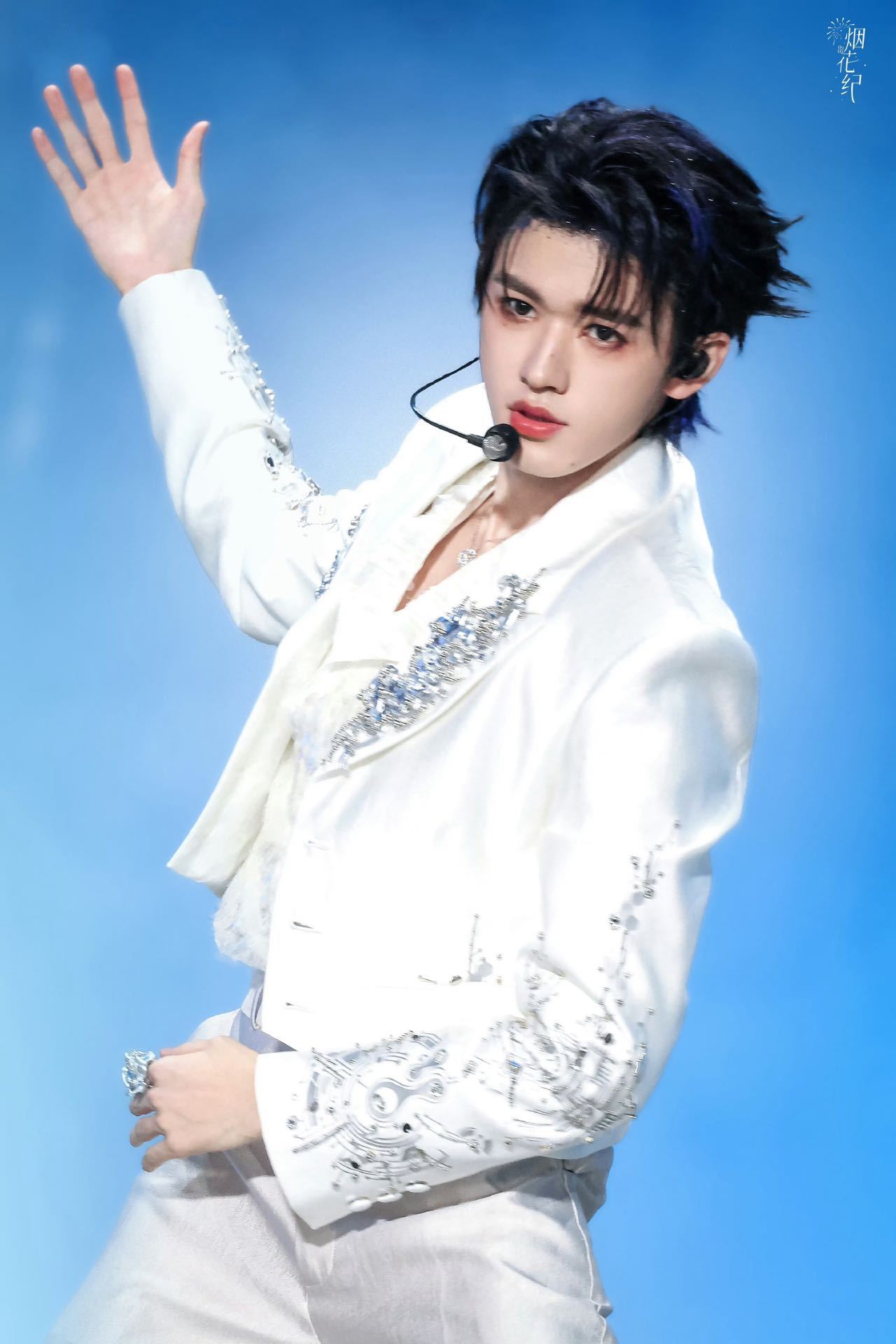 吴彤这是要当内娱音综的“照妖镜”啊！直播官宣《国粤无双》不修音，还单独表扬宋亚轩