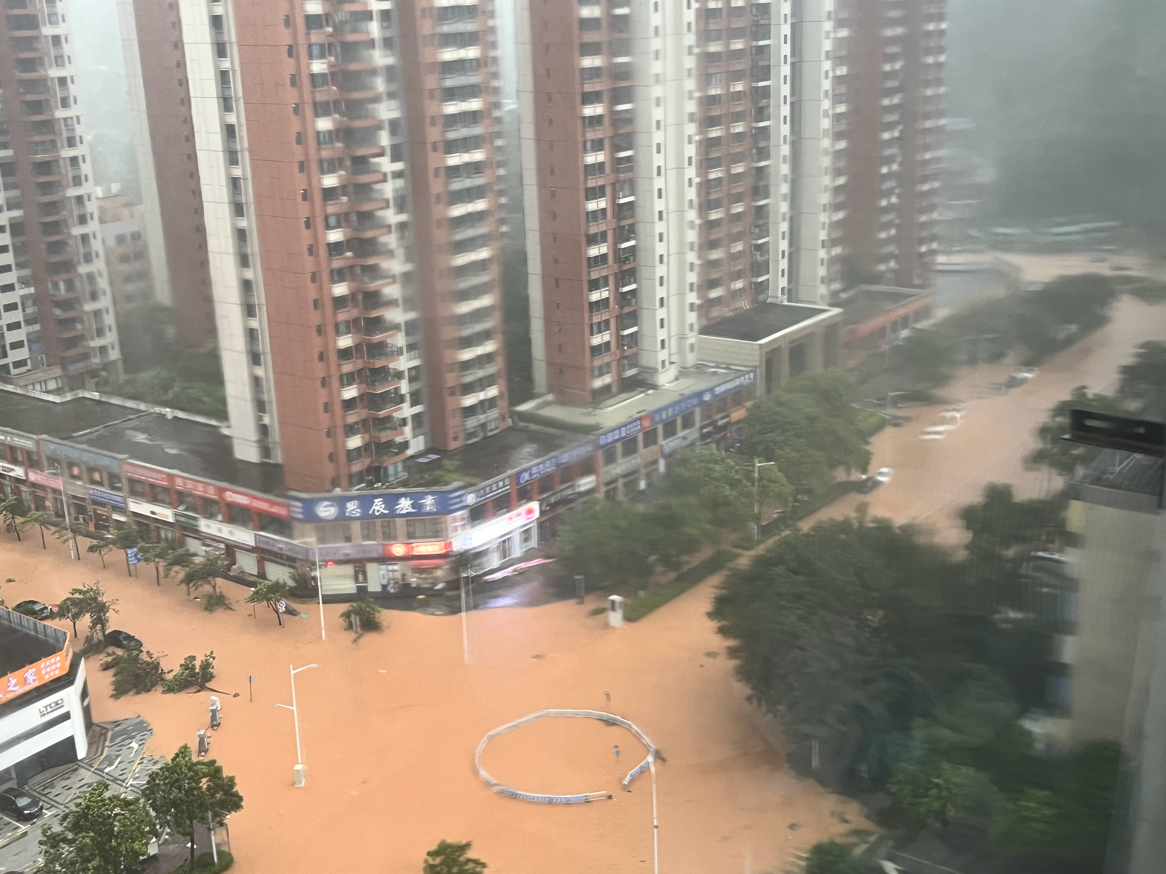 红霞，你有点厉害了 
