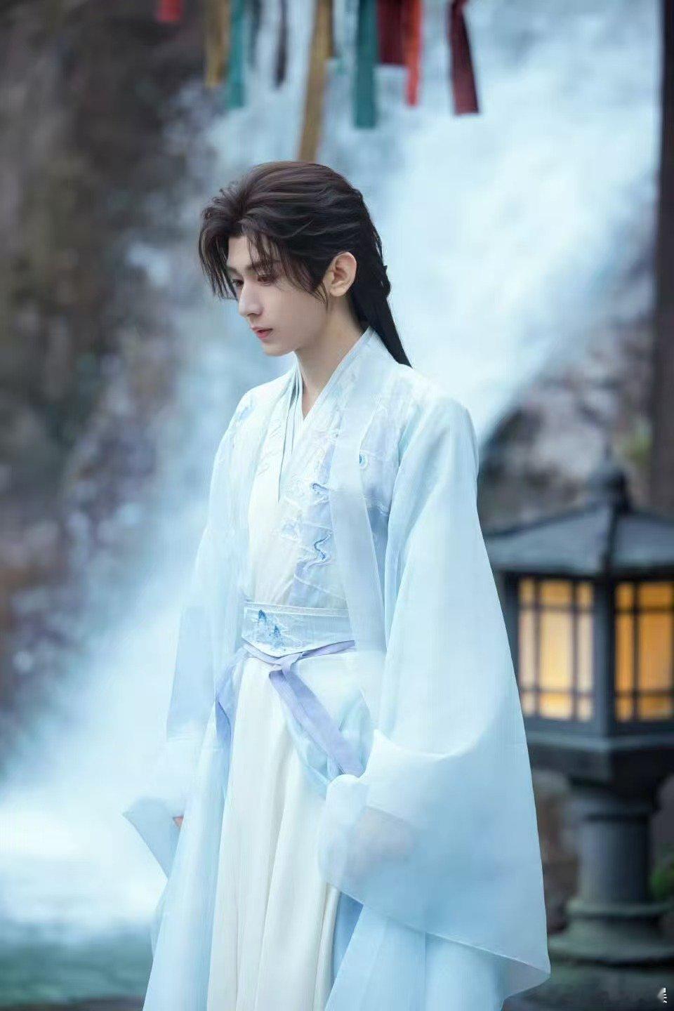 成毅的人生是新的旷野成毅天地剑心蓝衣剧照成毅天地剑心蓝衣剧照，好看，[太开心][