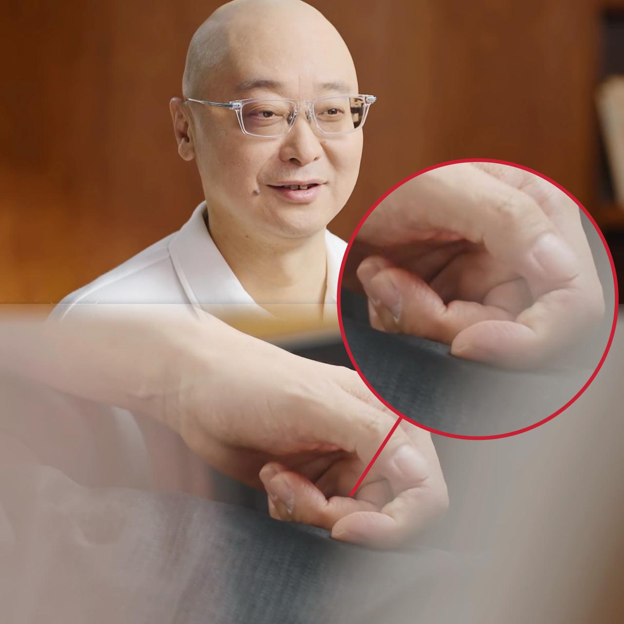 路行说邓莎的贡献是生儿子我不愤怒，

他觉得邓莎没必要知道家里的存款，我也不愤怒