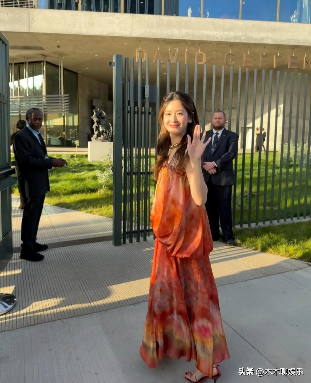 章泽天参加LACMA David Geffen Galleries 开幕活动。
