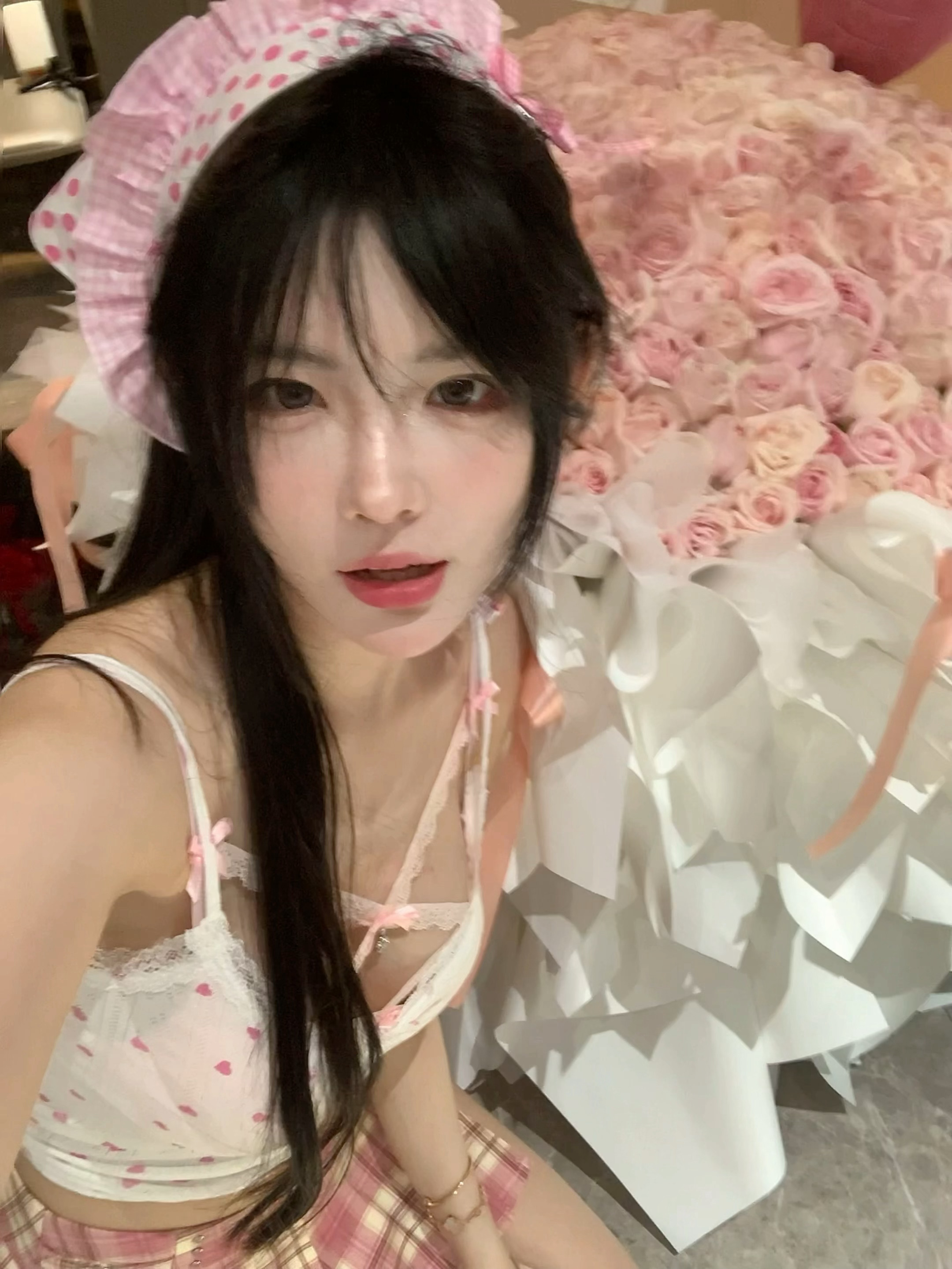 恰巧穿的衣服和收到的花是同色系🩷520快乐 ​​​