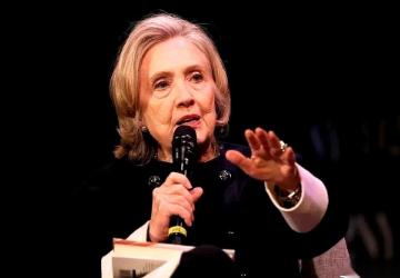 民主党代表希拉里直接把话挑明了，自己不反对以色列，但是这并不意味着自己会支持内塔