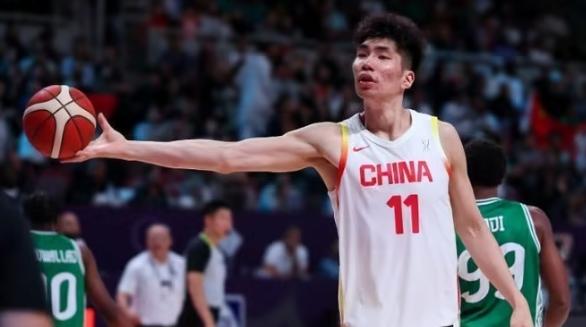 中国男篮14人出征名单出炉！赵睿胡金秋领衔冲绳备战！

2月23日，中国篮球之队