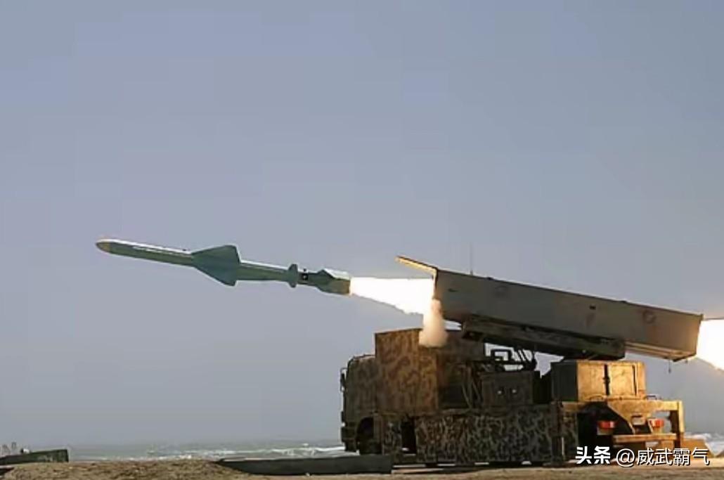 伊朗这样打就对了！彭博社消息，阿联酋按现在的消耗速度，一周内就会打光所有拦截弹，