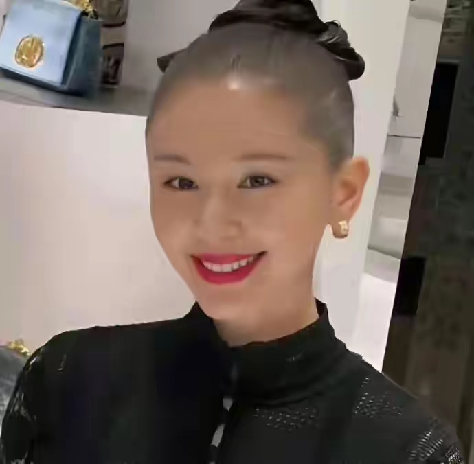王子文的这款紧贴头皮的发型，真的不是一般人能hold住的 