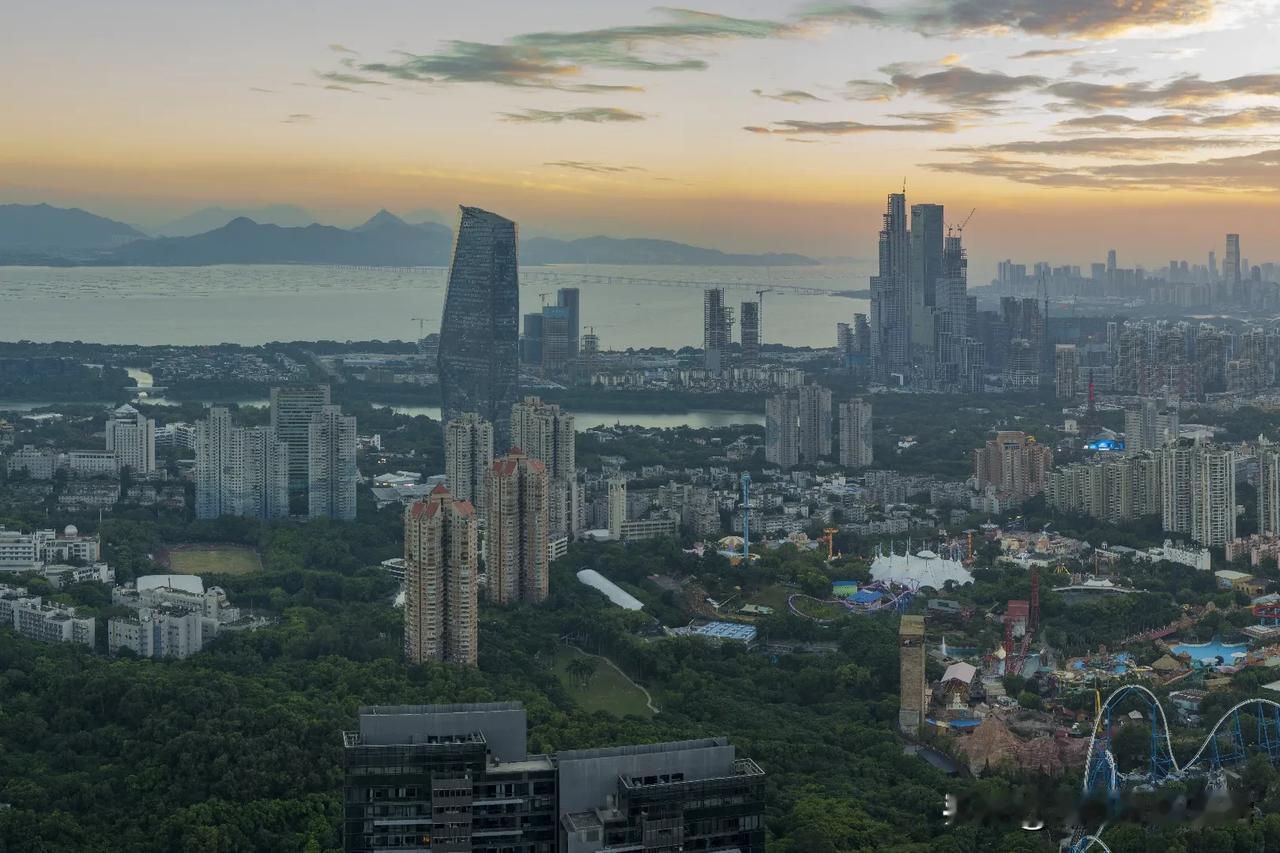 错过了侨城一号
不要再错过这个——
侨城湾心，云幕宽邸，仅28席，敬献层峰人士