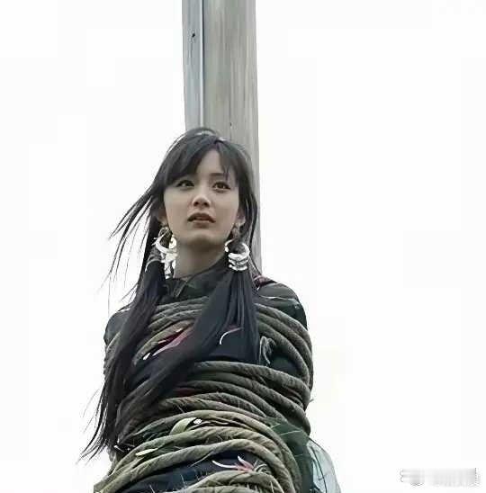 这张杨幂的图我珍藏了好多年，越看越有味道 