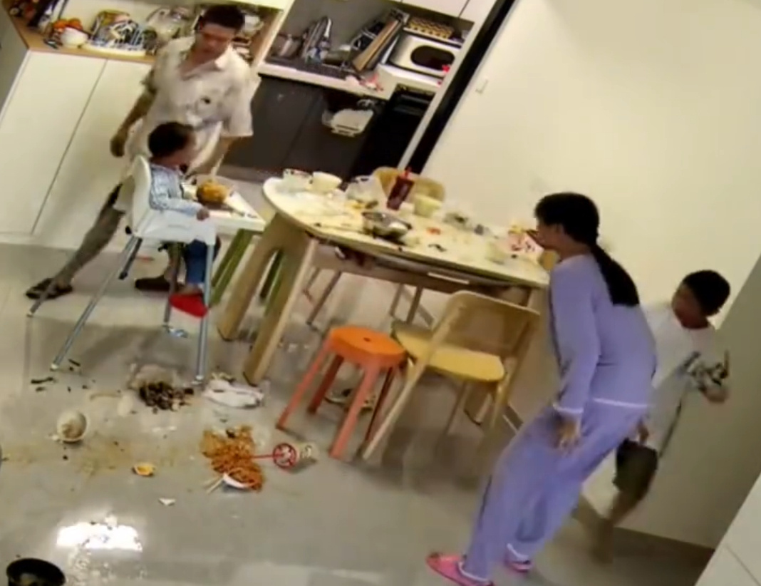 吃鸡蛋事件 剧本 这真剧本？假剧本？关键是看着不像演的，太逼真了[哆啦A梦吃惊]