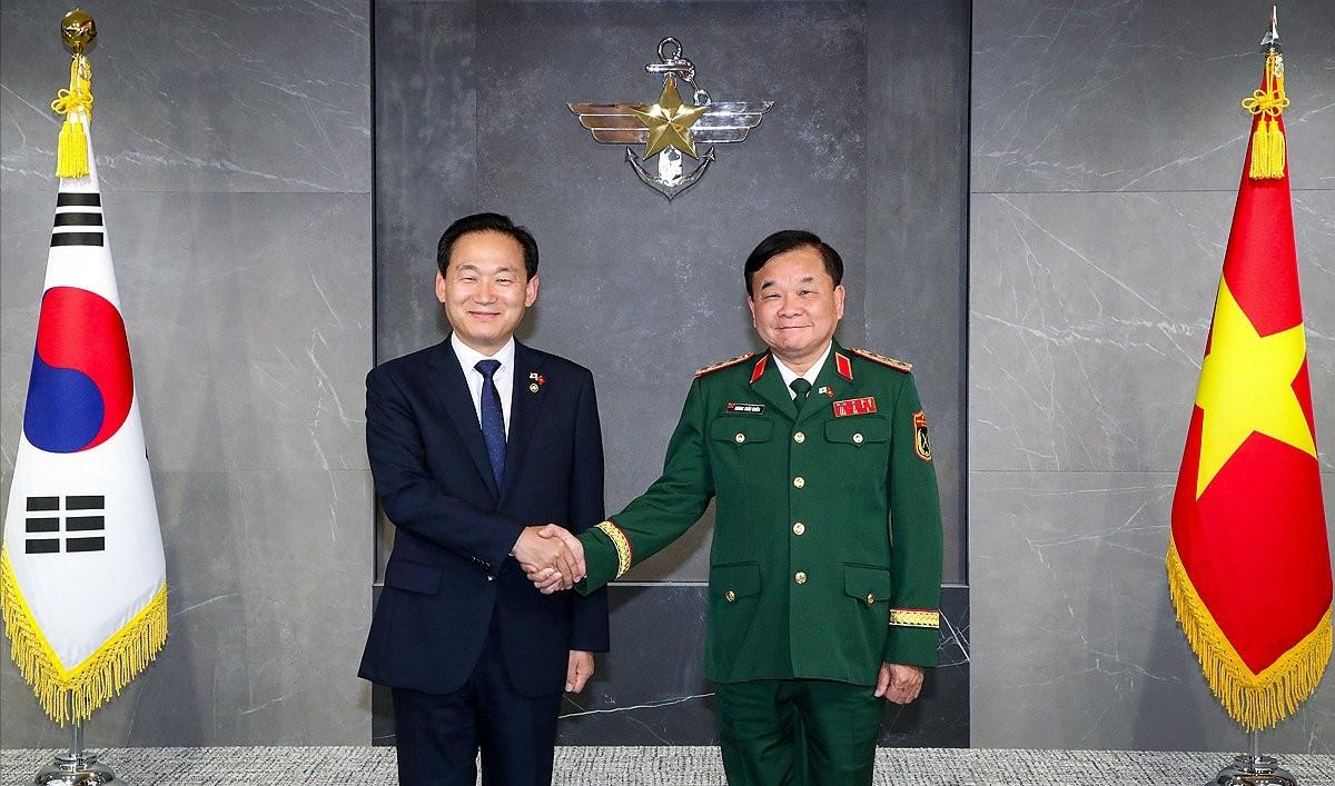 越南曝出重大外交丑闻，副国防部长侵犯韩国女公务员，韩方表态来了。

据韩联社10