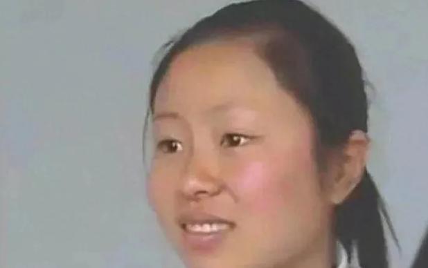 湖南一女子天生聋哑22年，嫁给一个疼她的丈夫，一日丈夫说：“我出去打会儿牌。”妻